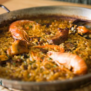 Arrós mixte de carn i peix