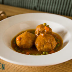 Pilotilles a la cassola amb verduretes