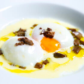 Ous cuits a baixa temperatura, a la crema, amb bolets